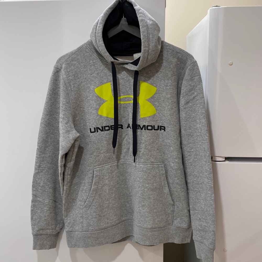 Under Armour Sweater